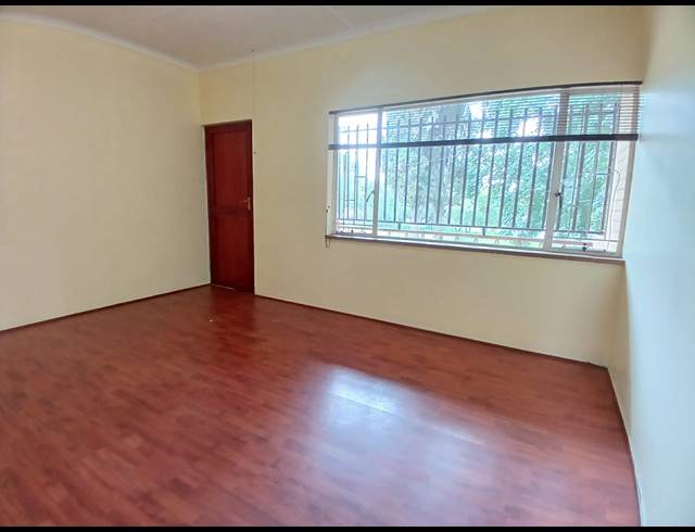 2 BEDROOM FLAT FOR SALE IN SASOLBURG EXT 3